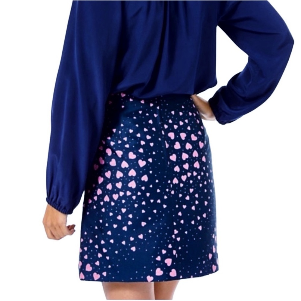 NWOT Lilly Pulitzer Adler Heart Print Navy Pink Skirt 8 in True Navy - Picture 2 of 6